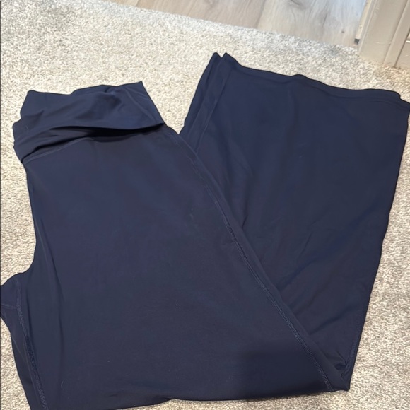 Fabletics Pants - BNWT Fabletics navy high waisted fold over pants- L tall